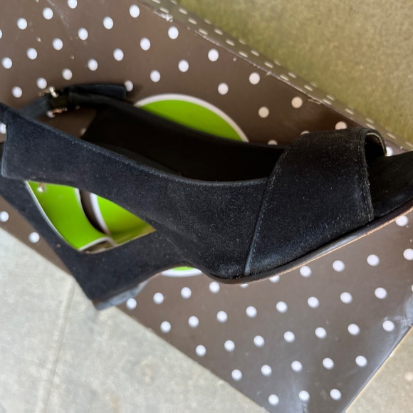 Kors-Michael Kors 7.5 ALL LEATHER w/ leather sole slingback wedge heels *Unique* - Picture 4 of 7